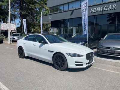 Jaguar XE 2.0 D Turbo 180CV aut. Prestige